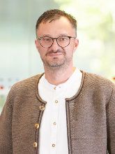 Portraitfoto von Prof. Dr. Martin Prechtl